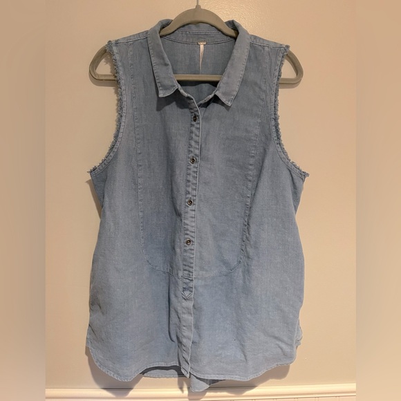 Free People Chambray Button Down Sleeveless Linen Blend Top Size Large - Picture 3 of 8